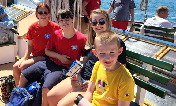 children-boat